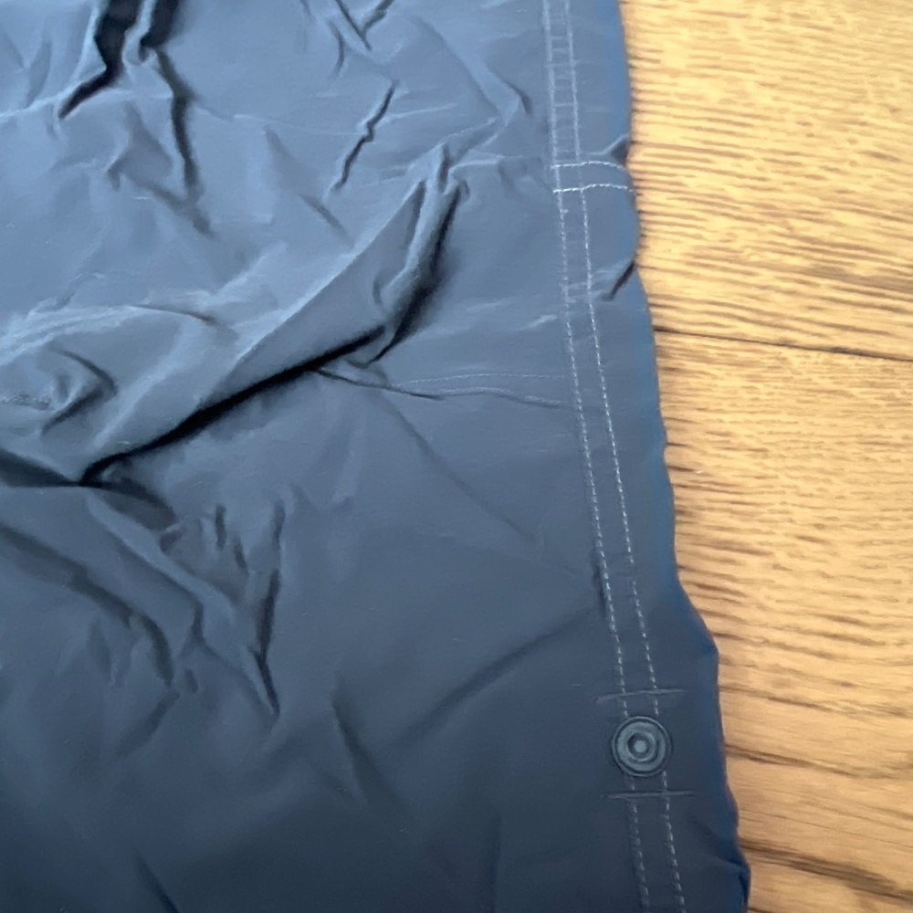 Mountain Hardware Waterproof Nylon Shell Pants Si… - image 2